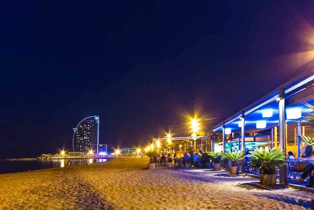 Bares en la playa de Barcelona - Barceloneta Bares en la playa de Barcelona - Barceloneta
