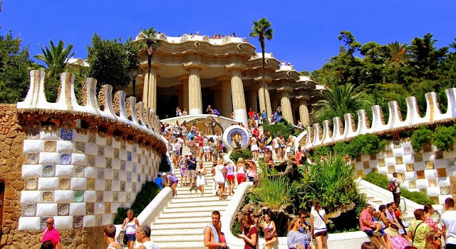 Parque Güell en Barcelona - Escaleras Parque Güell en Barcelona - Escaleras