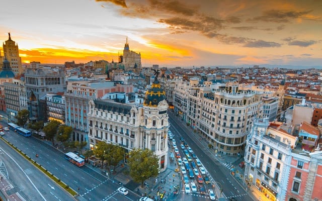 10 Hermosas plazas en Barcelona