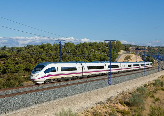 Viaje en tren de Valencia a Barcelona
