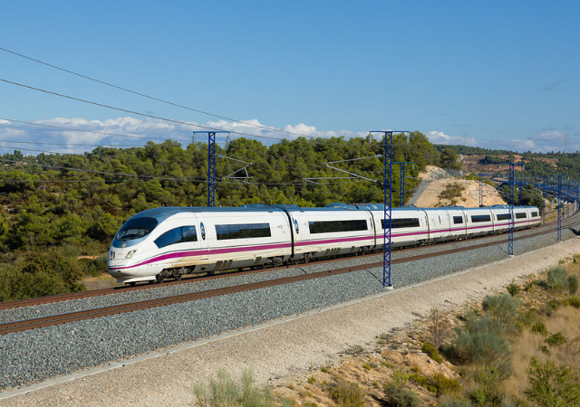 Viaje en tren de Valencia a Madrid